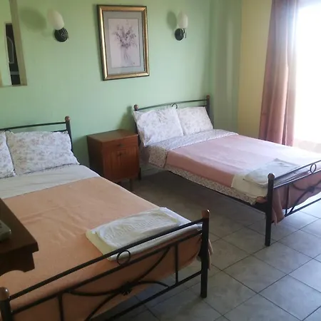 Ifigenia Plaz Paralía