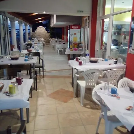 Ifigenia Plaz Paralía