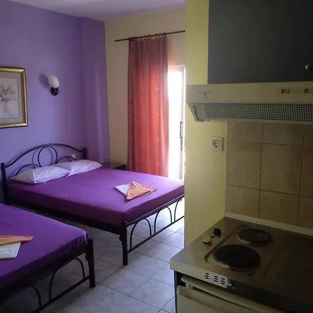 Ifigenia Plaz Paralía