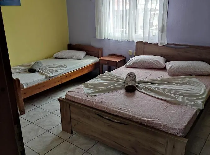 Ifigenia Plaz * Paralía