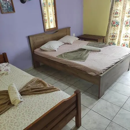 Ifigenia Plaz Апарт-отель *