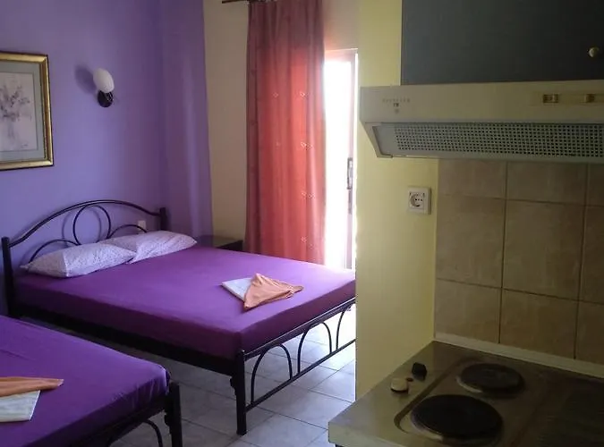 Ifigenia Plaz Paralía